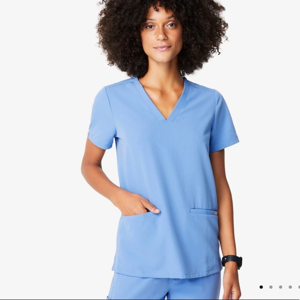 FIGS Ceil Blue Casma™ Three-Pocket Scrub Top